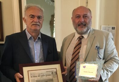 La nostra eterna bandiera in campo e nella vita